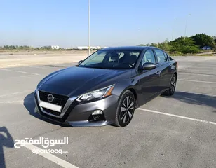  1 NISSAN ALTIMA SV MODEL 2019  SINGLE OWNER FULL COVER INSURANCE CAR FOR SALE URGENTLY