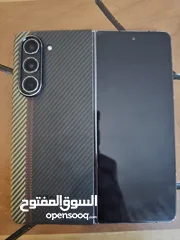  2 فولد5  التواصل على الواتساب فقط جهاز شبة جديد استخدام اول لا يوجد شيء مغير شبة وكالة خدوش بسيطة