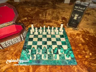  4 شطرنج من الملكيت والالباستر
