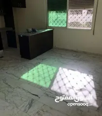  8 شقة فارغة للايجار