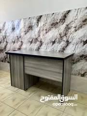  26 جهّز زاوية عملك براحة وأناقة! مكتب عملي أنيق كرسي دوّار مريح يدعم ظهرك لساعات العمل الطويلة،