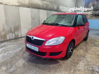  2 فابيا 2013 برايفت بنزين جير عادي