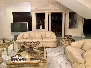  13 ڤيلا للبيع في تلاع العلي منطقة راقية وهادية جداً شارع المحمدية جميع الخدمات بجانب الڤيلا موقع رائع