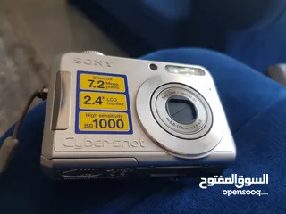  1 كاميرا سوني سايبر شوت 7.2 ميجا بيكسل 2.4 ال سي دي عالية الكفاءة استخدام بسيط جدا للبيع بسعر مغري...