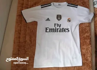  1 قميص ريال مدريد للبيع
