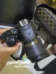 4 للبيع كاميرا نيكون دي 5500 مع كل مستلزماتها مع إضافات مجانية