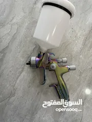  2 فرد رش دهان