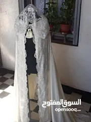  2 عباية عرايس مغربية  فخمه  وكل ما يلزم العروس،