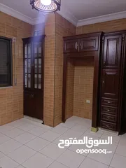  8 منزل للايجار* طبعا سوف يتم تفريغه من جميع مافيه من أكياس وكراتين*