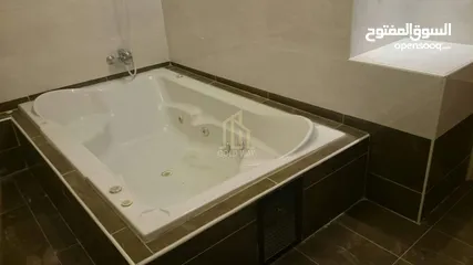  2 في أرقى مناطق الشميساني تملك شقة تسويه 307م مع حديقة 300م بسعر مميز / ref 9504