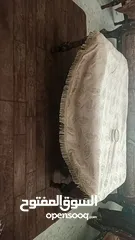  6 طقم كنب تفصيل 9 مقاعد عمره 5 سنين بحاله ممتازه