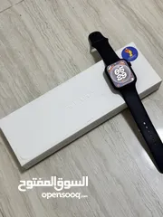  1 ساعة أبل سيريس 9 45mm نظيفه جداً باقي ع الضمان 6 شهور