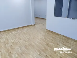  11 باركيه ارضيات اوروبيه بجوده عاليه مقاومه رطوبه وخدش سهل تركيب  غير محتاج خلع بلاط فنيل