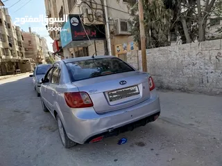  4 كيا ريو 2007