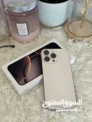  4 اي فون 16 برو ماكس