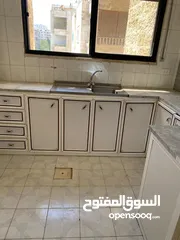  9 شقه للايجار