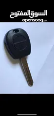  2 مفاتيح السيارات