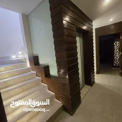  12 فيلا متلاصقة للبيع او للايجار في عبدون - ref : 12161