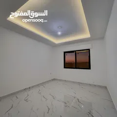  12 شقة فاخرة طابق اول مساحة 200م في اجمل مناطق شفا بدران الكوم 4 غرف نوم 2 ماستر بسعر مميز
