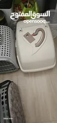  2 قطه شيرازي لتبني بدون فلوس إلا إذا كان مع اغراضه