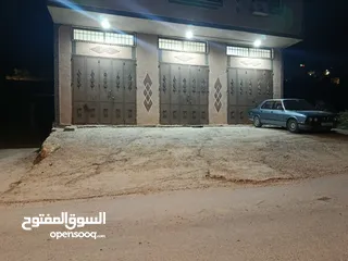  5 مخازن للايجار 140 متر 3فاز