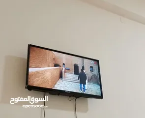  1 شاشة تلفزيون فينيكس