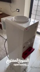  4 كولر مياه نوع green لون ابيضّ  شبه جديد  لا يوجد اي عيوب صناعه كوريه