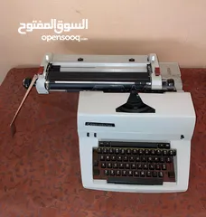  6 3 آلات طابعة يدوية وواحدة كهرباء . الاسعار والتفاصيل في الوصف.