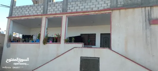  5 بيت للبيع بسعر بسيط