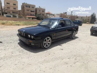  2 بي ام دبليو E30 موديل ،1986. محدثة. 1990