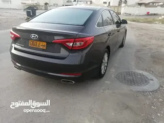  4 سياره خاليه من اي حوادث