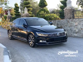  1 باسات R line بحالة الوكالة