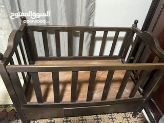  5 تخت بيبي حجم السرير 120*60