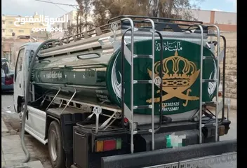  3 تنك ماء ايسوزو للبيع موديل 2008 ماتور46 فحص 4جيد  كوشوك جديد بربيش40متر مقسم 2متر و4متر مرخصه لشهر11