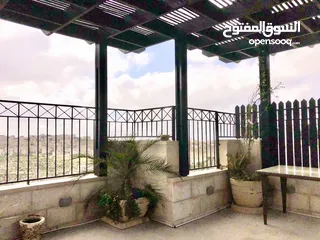 3 رووف للبيع في رام الله في الطيرة خلف جاسمن مباشرة
