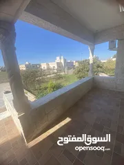  3 بيت فاخر مستقل للتأجير