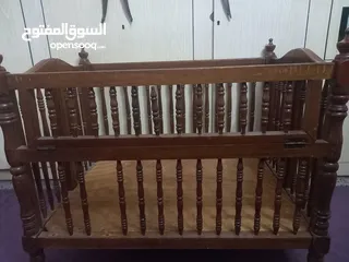  1 تخت أطفال خشاب