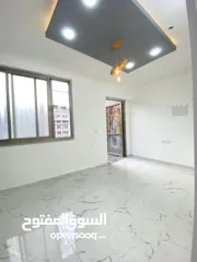  11 4 استوديوهات للبيع مقابل الاكاديميه مباشره تشطيب جديد  والسعر بجنن