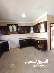  13 شقة من فيلا - الرابية - 4نوم 2ماستر - 330م - بلكونات بإطلالة مميزة - منطقة هادئة ومميزة