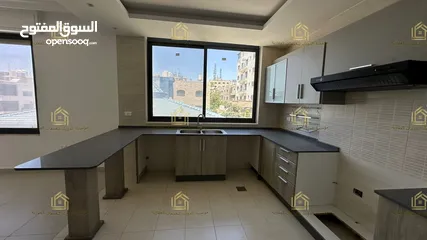  7 لم تسكن - ام أذينة - 3نوم 1ماستر - 200م - مطلة - قريبة من الخدمات - موقع مميز