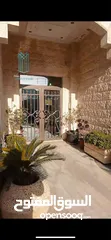  15 شقة مفروشة في الجندويل قرب مسجد أسامة بن زيد مساحة 180 متر الطابق الثالث شمالية