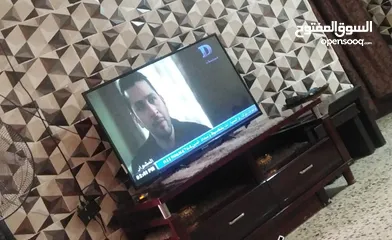  1 طاولة تلفزيون
