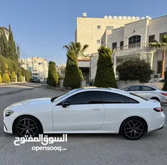  4 Mercedes E200 2021