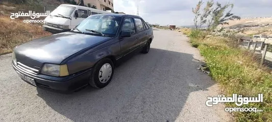  4 اوبل كاديت موديل 86 توماتيك مرخصة للبيع