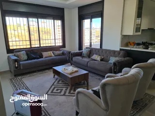  1 شقة مفروشة بمنطقة المصايف قريب مدرسة الاوائل ثلاث غرف بحالة ممتازة من المالك مباشرة