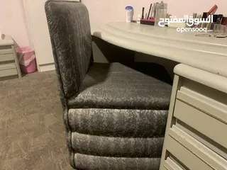  2 غرفة نوم ايطالي بحالة جيدة  السعر 350 دينار