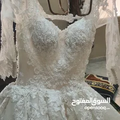  4 للبيع فستان عروس
