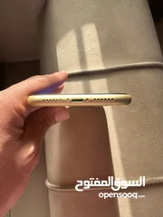  2 iPhone Xr وكالة للبيع اقرأ الوصف مهم