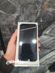  2 15 pro max//256G//92%battery// مكفول ولا خدش مش مفتوح لون مميز