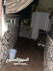  3 بيت للبيع طابق ثاني مع سطح